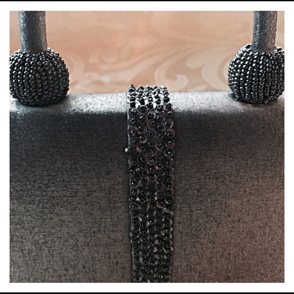 Just Beautiful - Picture 8 of 13